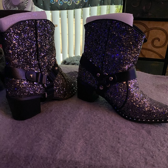 Cape Robbin Glitter Cowboy Boots - Picture 7 of 7